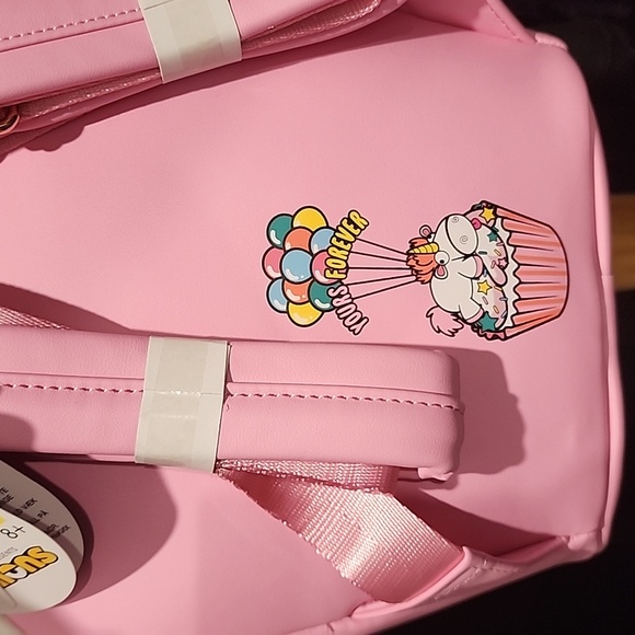 Minions Unicorn Loungefly backpack Universal Studios Exclusive - Picture 2 of 3